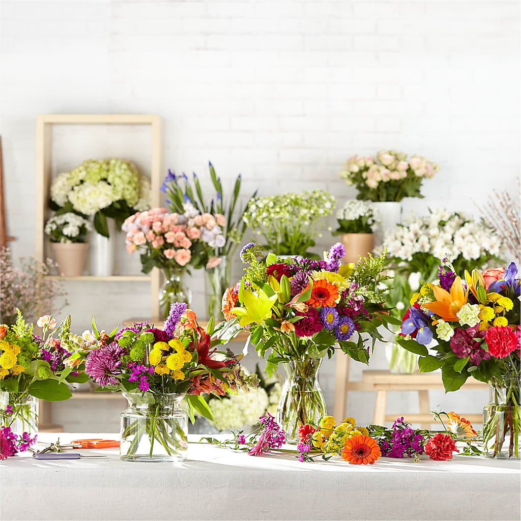 Bold & Bright – A Florist Original – Maroa Miami Llc, Miami FL