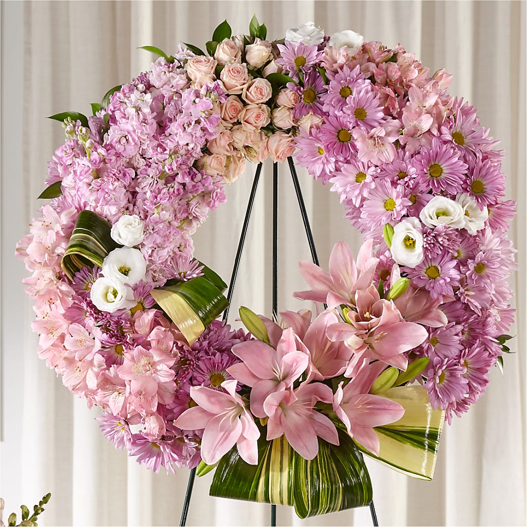Gift of Warmth Wreath – Maroa Miami Llc, Miami FL