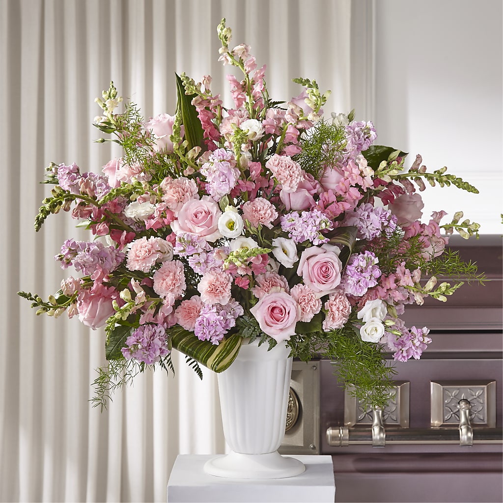 Divine Comfort Arrangement – Maroa Miami Llc, Miami FL