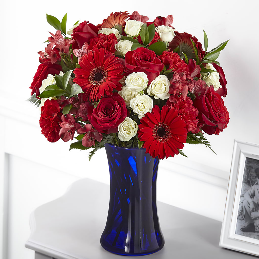 Hearts Embrace Bouquet – Maroa Miami Llc, Miami FL
