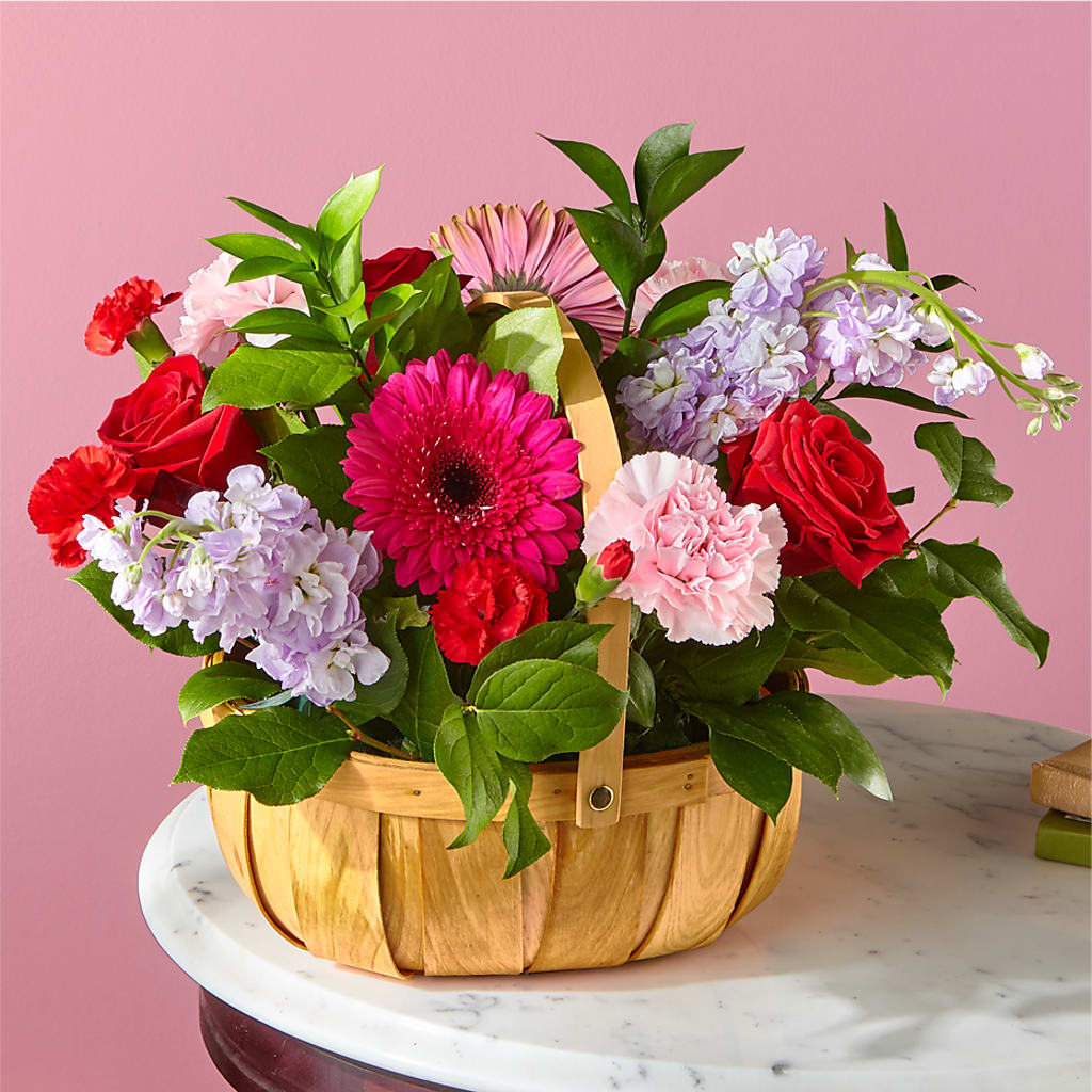 Pink Picnic Basket – Maroa Miami Llc, Miami FL