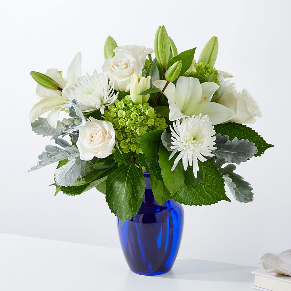 Snowy Dreams Bouquet – Maroa Miami Llc, Miami FL