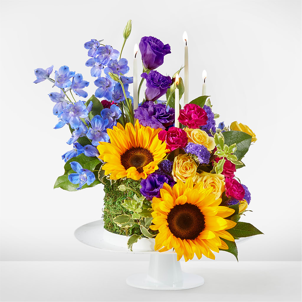 Star of the Day Floral Cake – Maroa Miami Llc, Miami FL