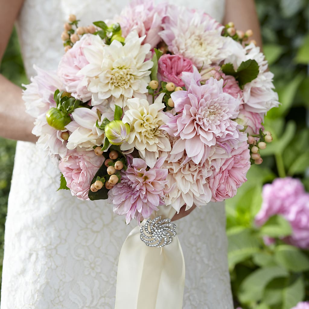 Heart's Promise Bouquet – Maroa Miami Llc, Miami FL