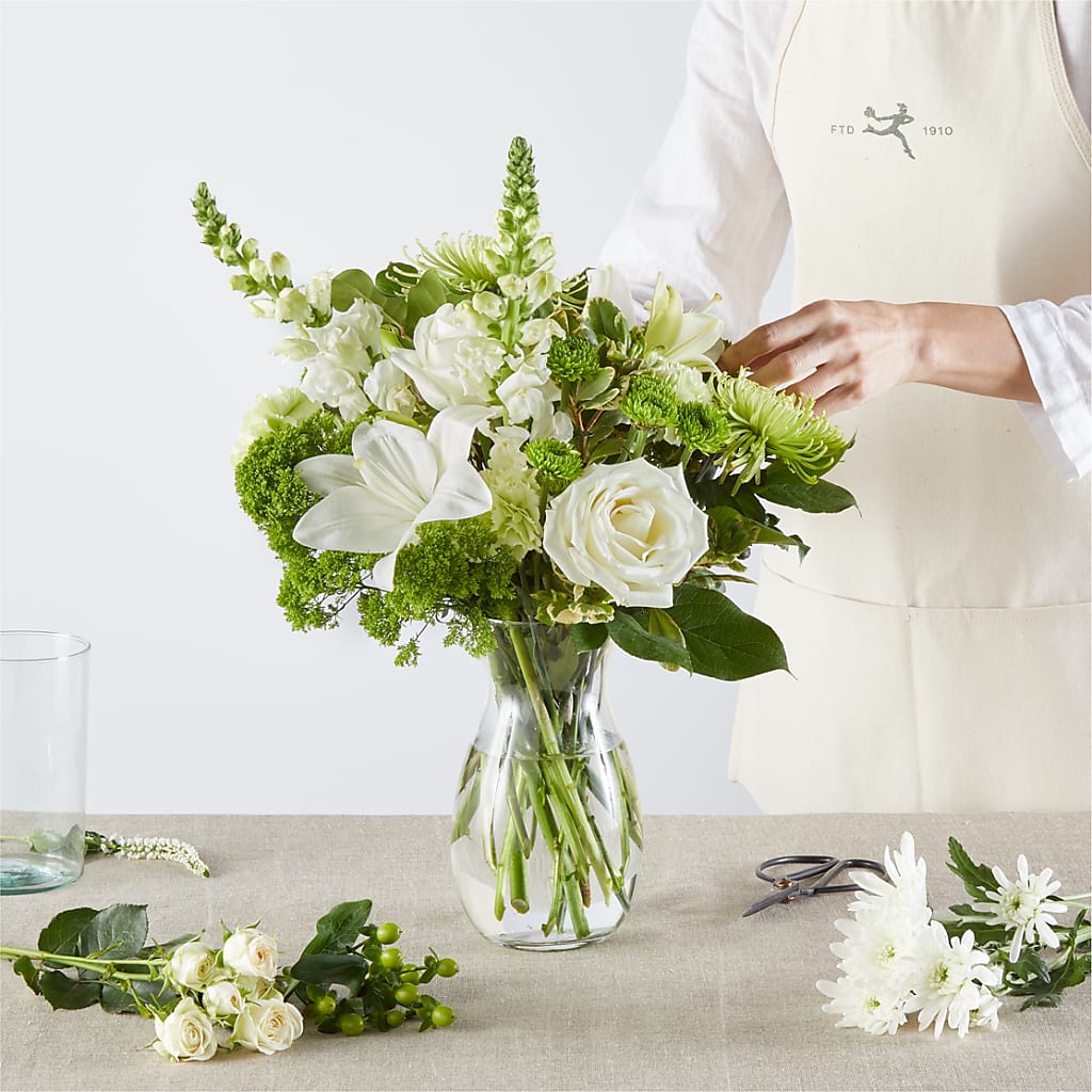 Irish Garden - A Florist Original –  Maroa Miami Llc, Miami FL