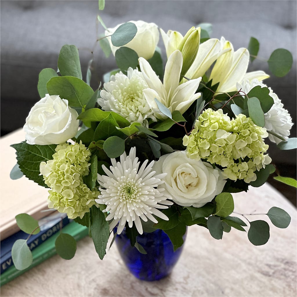 Snowy Dreams Bouquet –  Maroa Miami Llc, Miami FL
