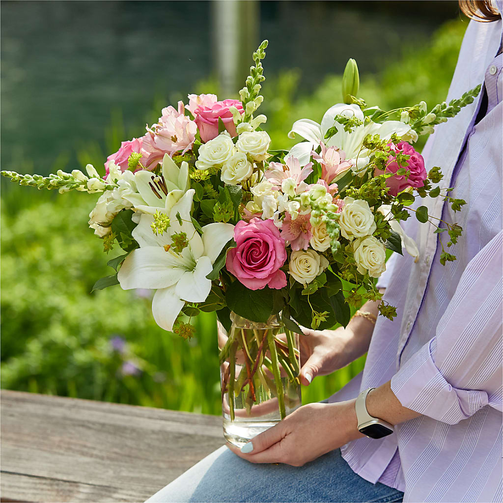 Fondly Bouquet –  Maroa Miami Llc, Miami FL